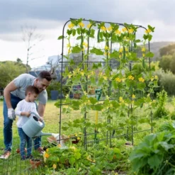 Tangkula 71" X 71" U-Shaped Garden Trellis W/Tear-resistant Netting Sharp Ground Stakes -Tangkula GUEST 9015dc87 4a6f 4414 a189 37649096b238